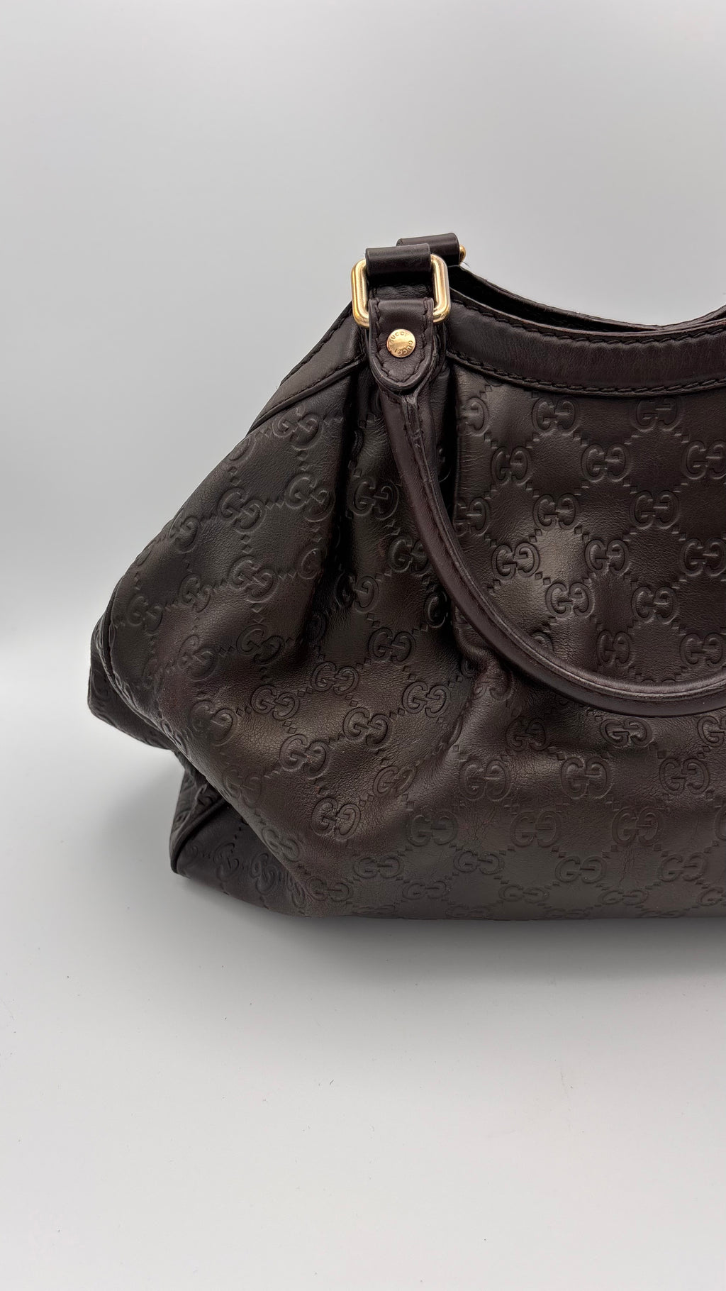 Dunkelbraune Gucci Sukey aus Leder