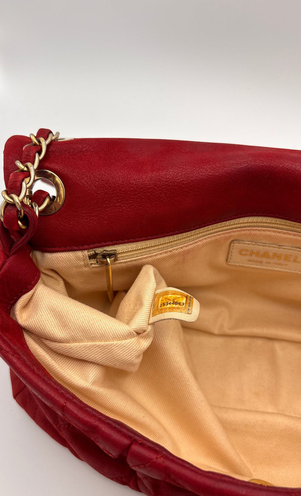 Chanel Flap Bag mit goldener Hardware