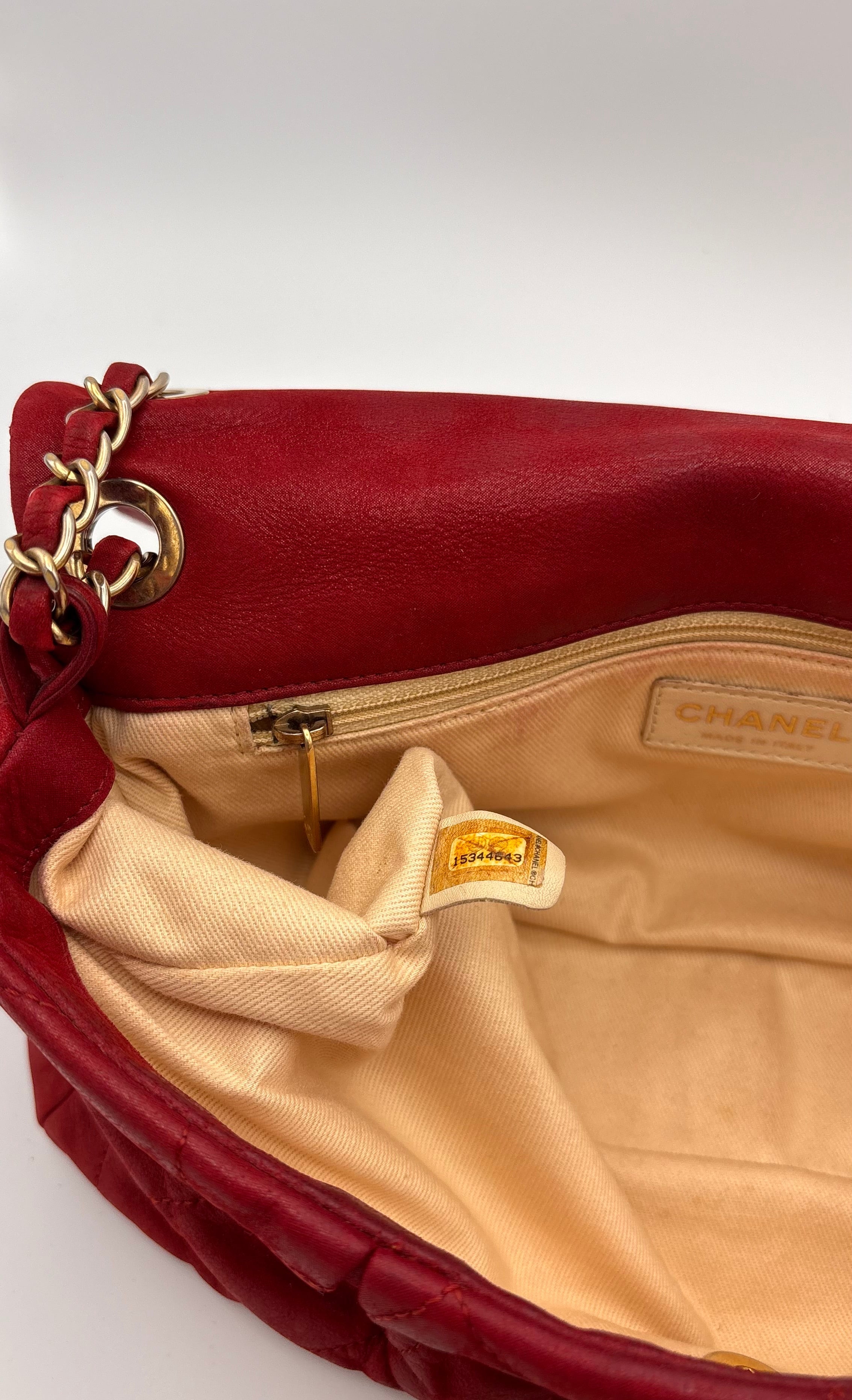 Chanel Flap Bag mit goldener Hardware