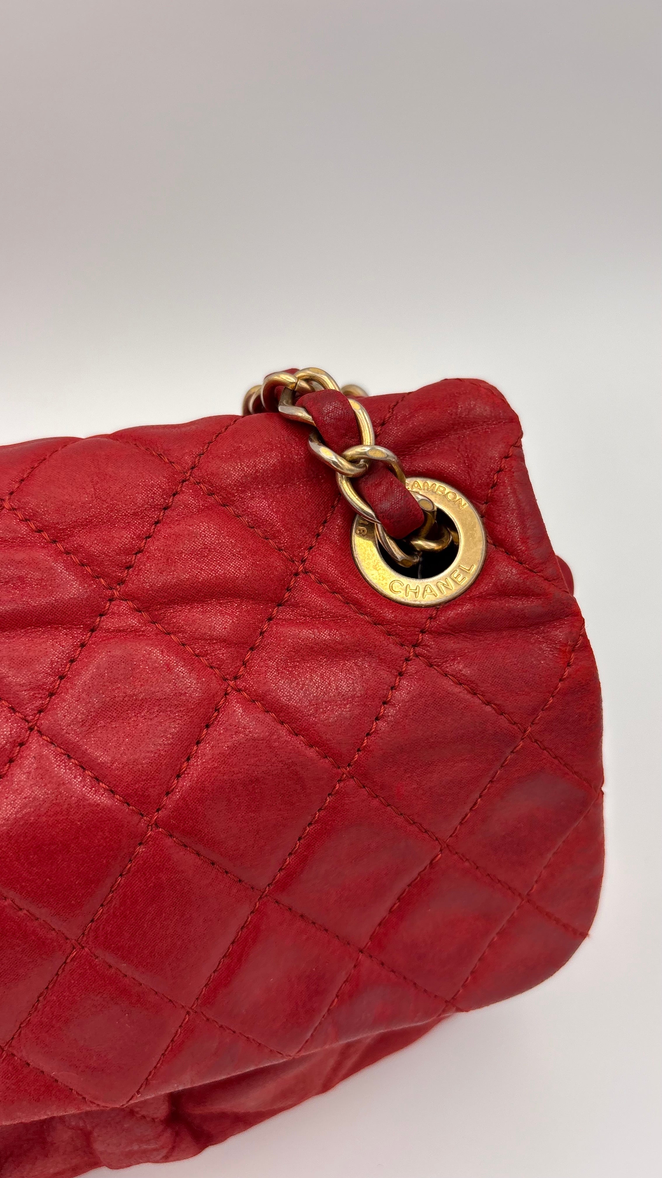 Chanel Flap Bag mit goldener Hardware