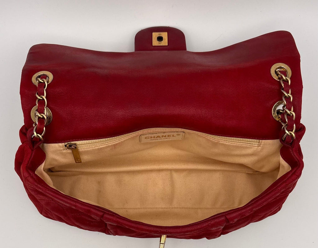 Chanel Flap Bag mit goldener Hardware