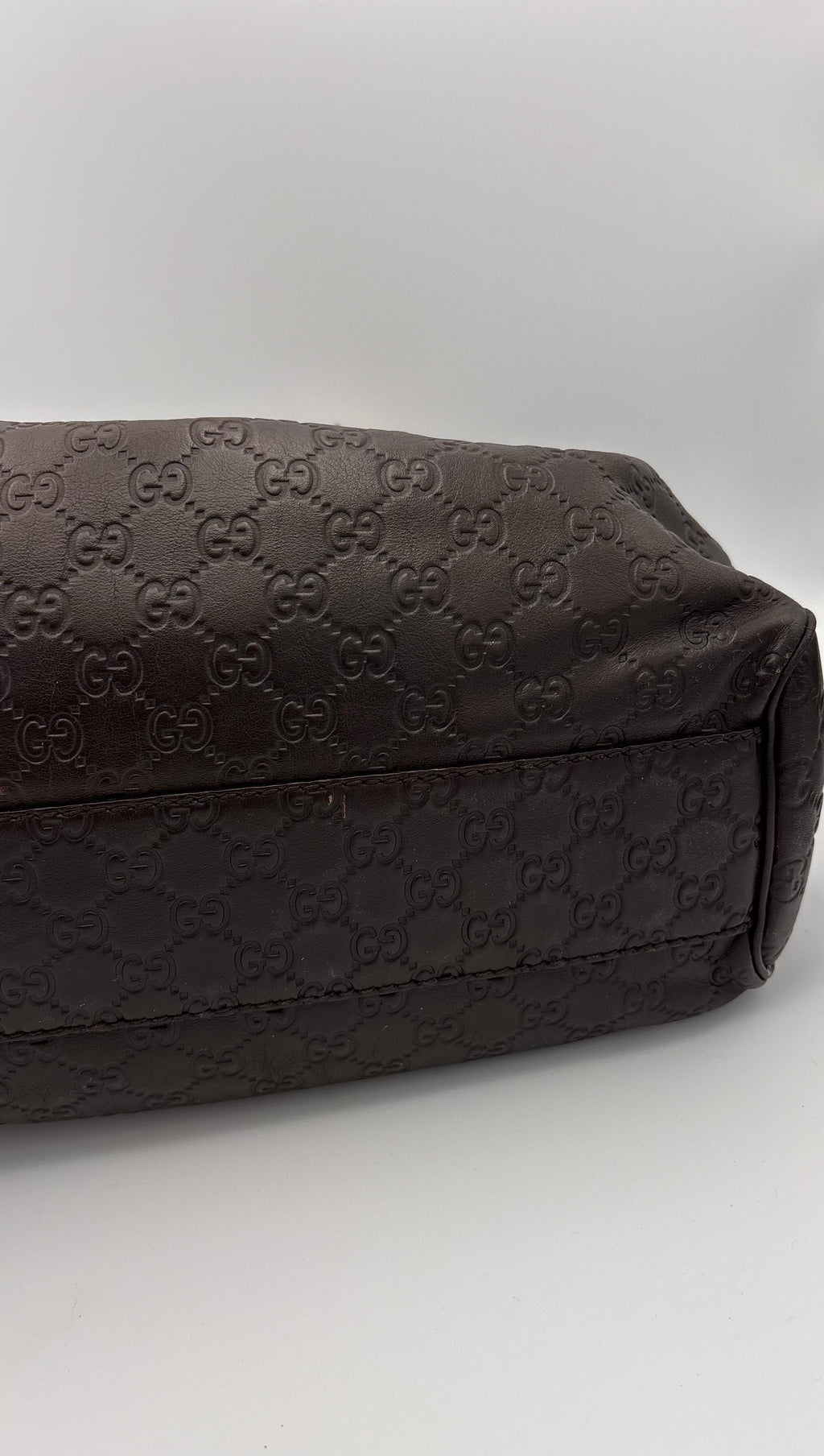 Dunkelbraune Gucci Sukey aus Leder