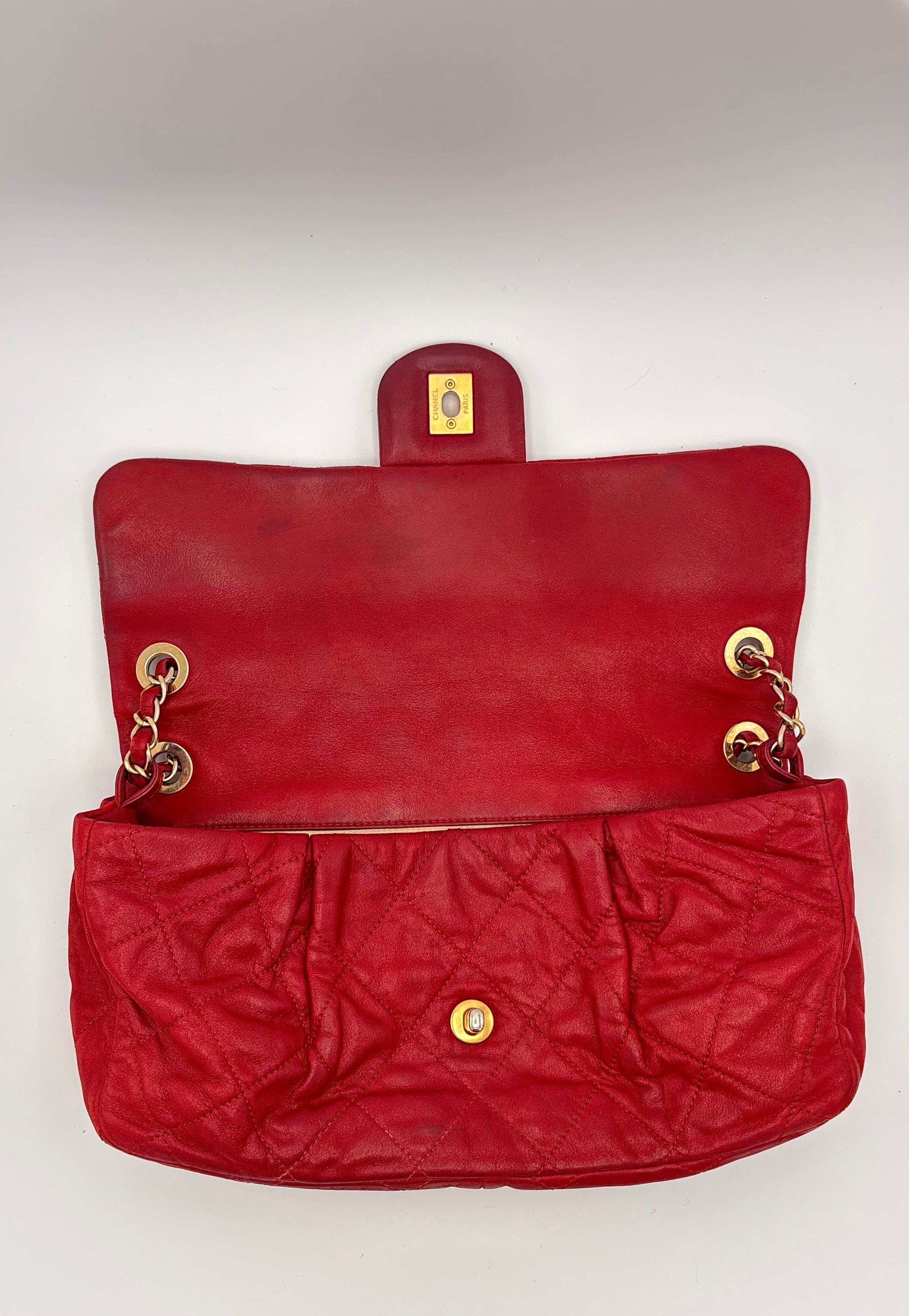 Chanel Flap Bag mit goldener Hardware